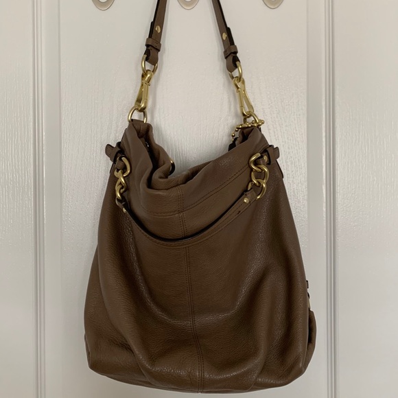 Tan Coach hobo bag - Picture 3 of 8